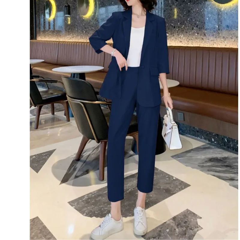 Stylischer Damen Blazer mit 3/4 Ärmeln - Ideal für Sommertage