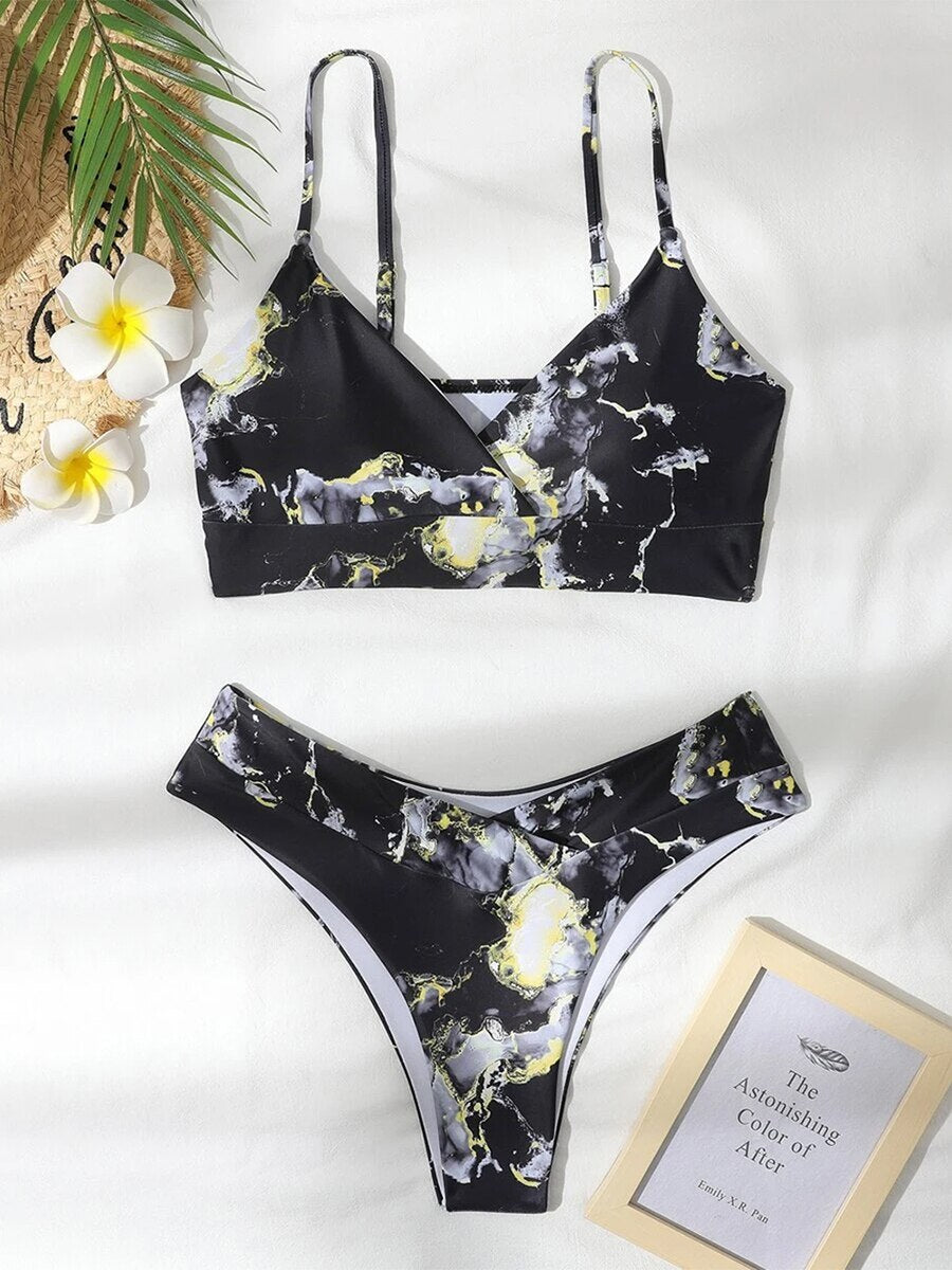 Bella Bikini | Eleganter Bikini mit Marmorprint