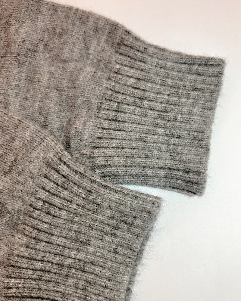 Stilvolle, lange Strickjacke