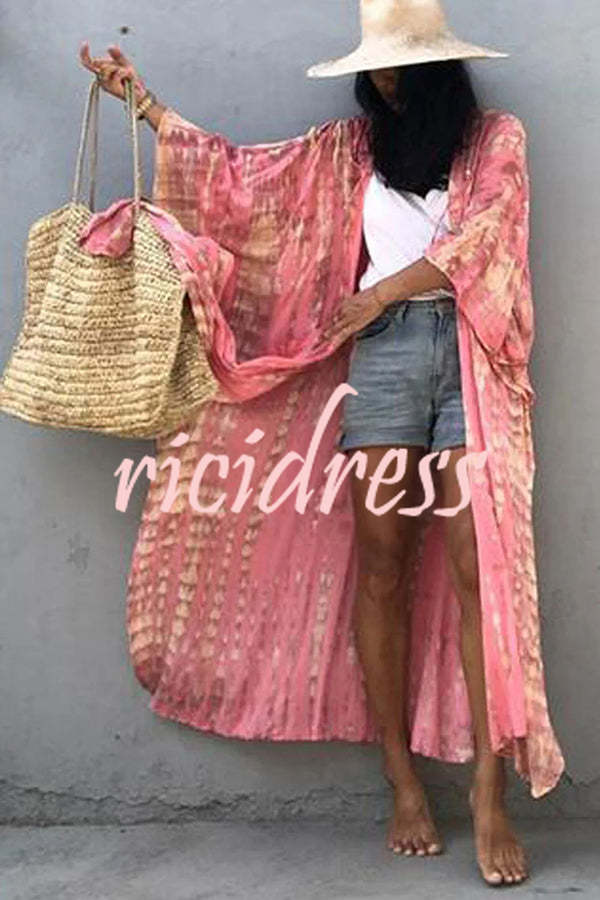 Überwurf mit Kapuze und Batikmuster im Boho-Stil