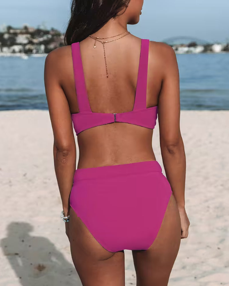 Bella Bikinis mit hoher Taille