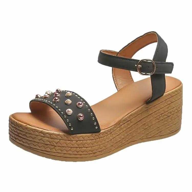 Stuttgart | Chic Frauen Sandalen Schnalle Keil