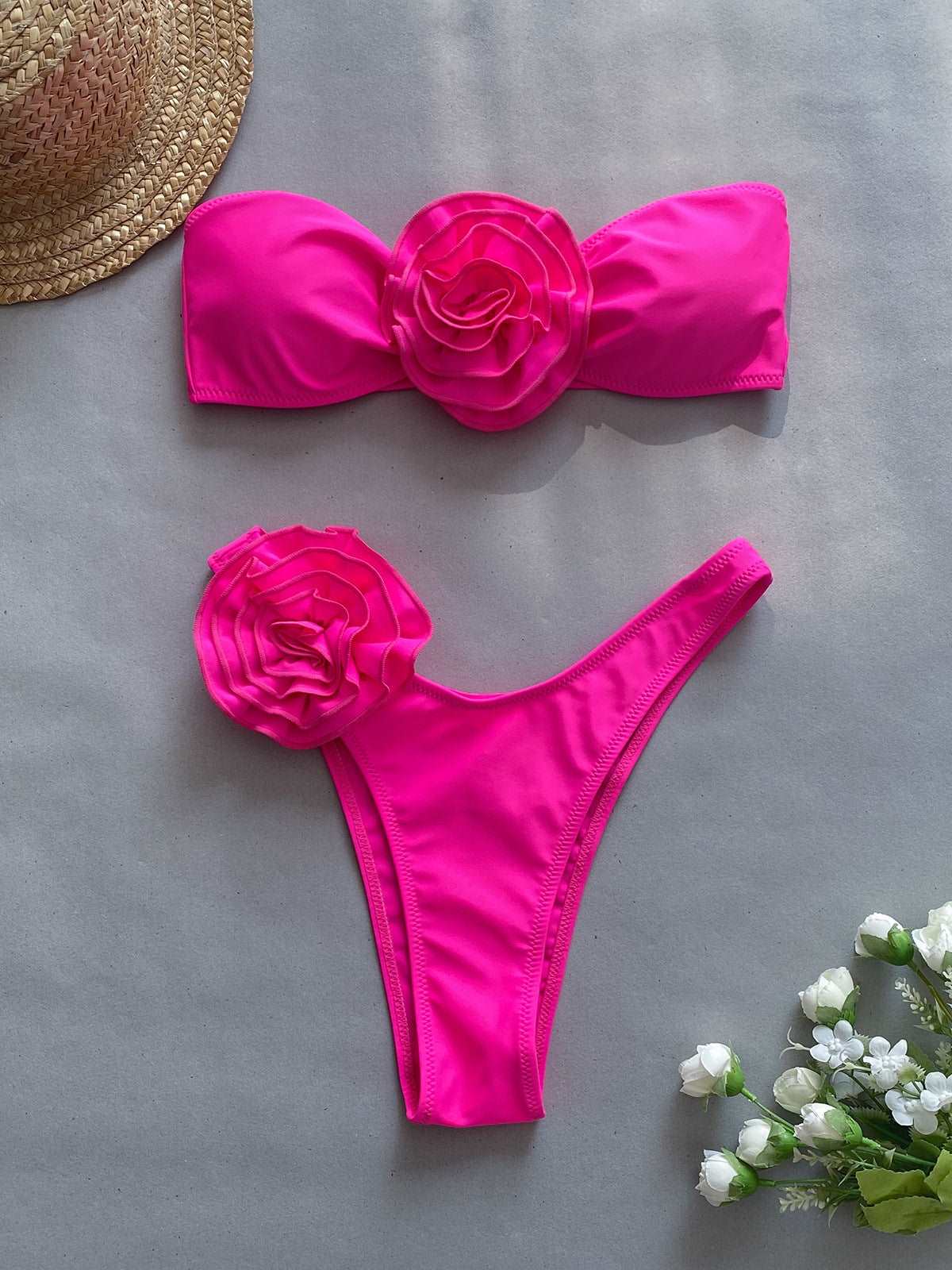 Bella | Luxury Bandeau-Bikini-Set mit Blumenbesatz