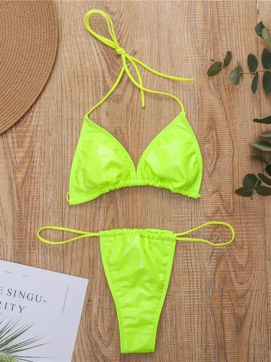 Bella Bikini im brasilianischen Stil