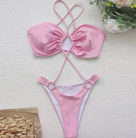 Bella | Bikini mit Cut-outs und O-Ring-Detail