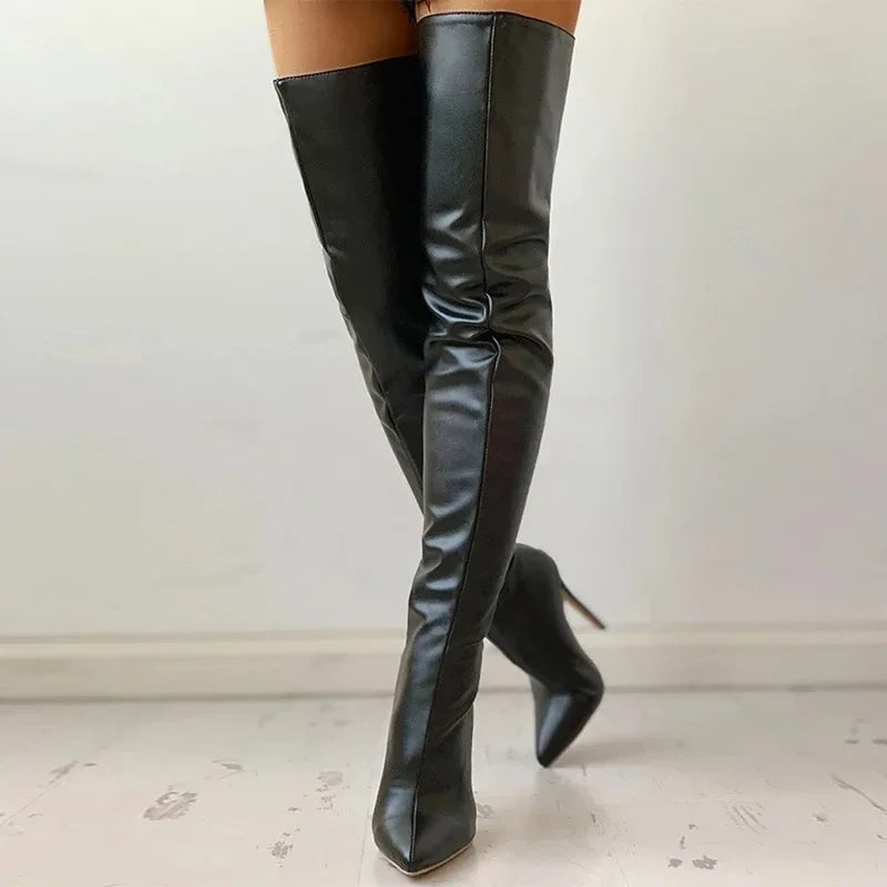 Yassi - Oberschenkelhohe Fashion-Stiefel - Stiletto-Absatz