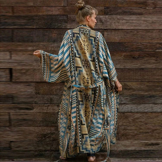 Strandkimono mit aztekischem Muster