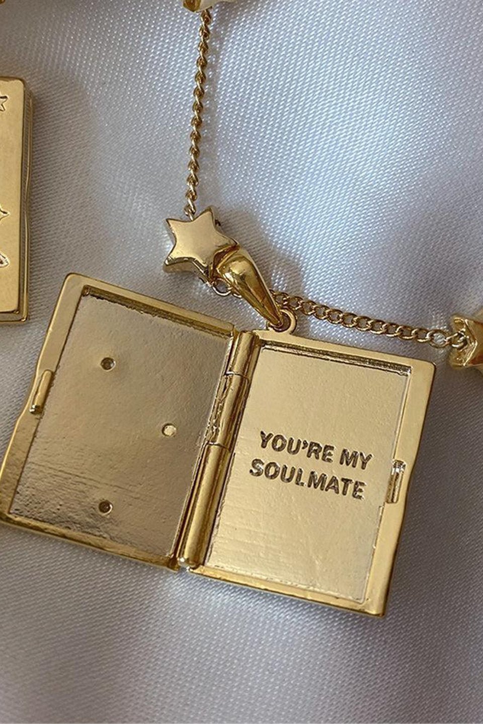 ¡®You're My Soulmate¡¯ Aufklappbare Sternbild-Buch-Halskette